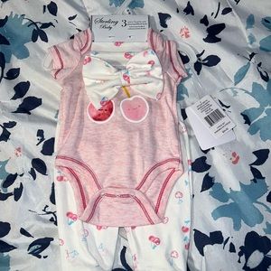 Newborn Cherry shirt and pants with bow